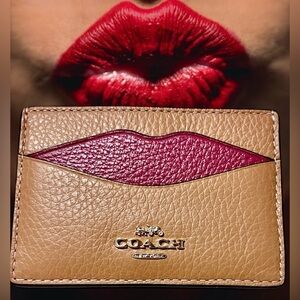 Coach NWT Leather Lips Card Holder - double side/top pouch Latte Lips